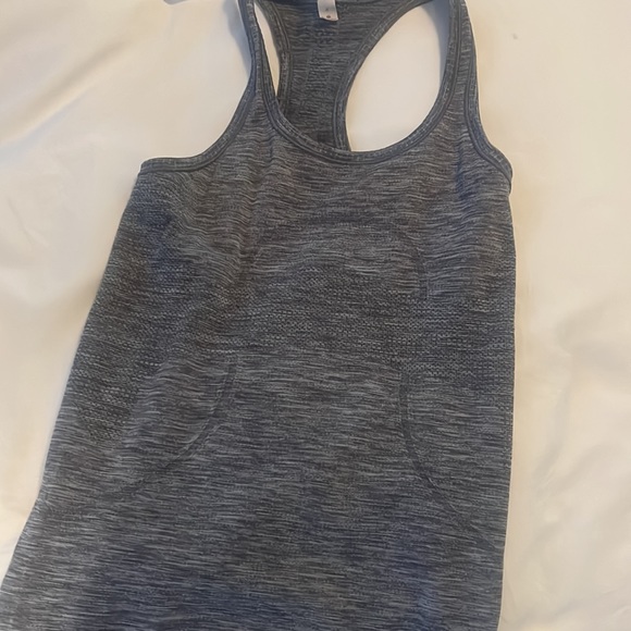 Lululemon tank top - Picture 2 of 2